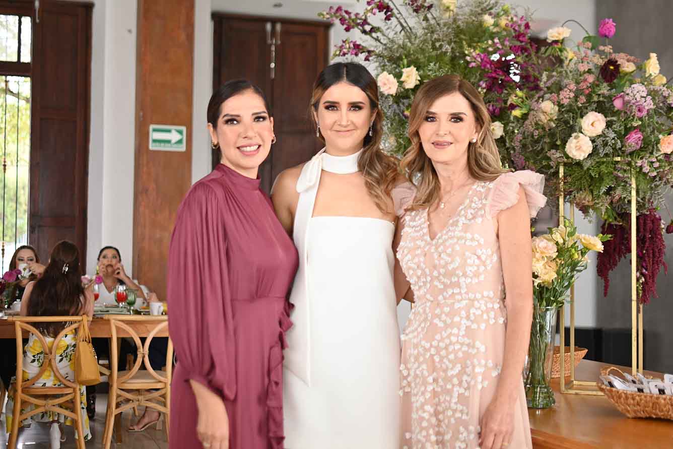 Xochitl García, Fernanda Padilla y Maria Esther Sanchez